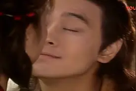 回顾经典！苏有朋林志颖代表作《绝代双骄》，片尾曲你们还记得视频封面