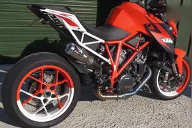 暴力翘头神器｜KTM1290超级公爵 这声浪能俘获你吗？视频封面