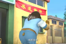 熊二摇身一变，变成了一个金发女郎