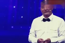 世界最聪明鹦鹉竟然能背诗！智商相当于七岁孩子，太牛了！视频封面