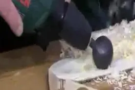 木材中挖坑超好用的工具，操作也很简单！视频封面