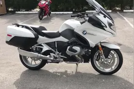 2019 宝马 R1250RT 白色涂装旅行车 细节鉴赏 声浪展示视频封面