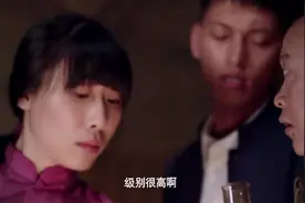 领导突击检查害惨了逗比校长，连夜找人冒充老师视频封面