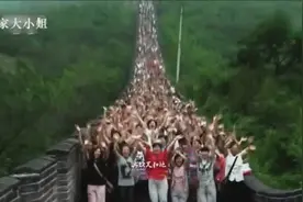 十年了，再次听百位群星为奥运会演唱的《北京祝福你》，好激动！