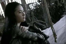 妖怪啊，好长的手指甲
