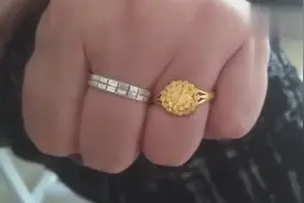 为什么佩戴黄金戒指的时候会有磨损？金店老板告诉你原因！