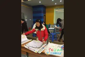 九江市鹤湖学校五、六年级开展制作《整理复习手抄报》比赛图片