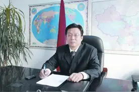 吕志成兼任衡水市工业新区党工委书记，曾获全国优秀县委书记图片