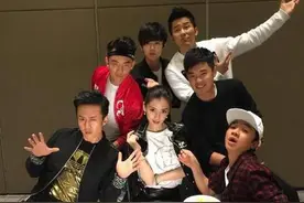 邓超深情“告白”跑男兄弟 baby:以为是高仿号图片