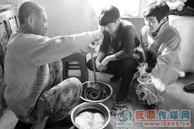 幸福记录：抚顺新宾腰站村村民们的"全家福"图片