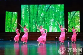 东营市技师学院举办元旦联欢会 师生共度佳节图片