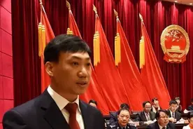 直通两会｜龙岩市永定区人民政府区长陈荣水发表就职感言图片