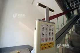 济南居民自费装电梯 造价10万承重300斤图片