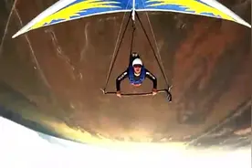 史诗级！无动力三角翼特级飞行，这运用的是什么原理呢？视频封面