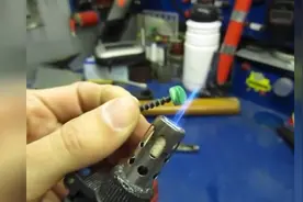 电钻打孔不小心打到PPR水管 用这个方法轻松解决