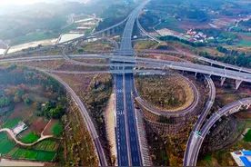 成安渝高速成都二绕至川渝省界段30日开通 初期免费图片