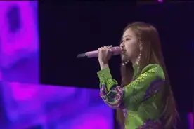 BLACKPINK-（玩火）(2018韩国第32届金唱片大赏现场）视频封面