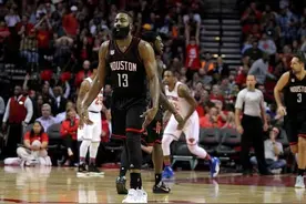 NBA-哈登砍53分16板17助攻 火箭主场战胜尼克斯图片