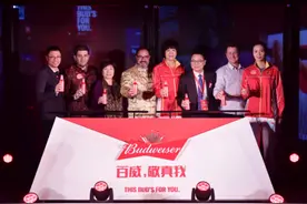 “冠军收割机”郎平纽约时代广场暖心告白：原来幕后推手竟然是……图片