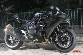 川崎摩托车2016款KAWASAKI H2配置详解图片