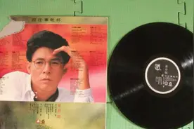 老男人唱歌，不管是嬉笑怒骂，还是沧桑低音，总是别有味道《一》图片