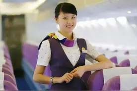 厦门航空公司的空姐为何这么漂亮可爱？图片