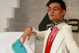 硬汉型男王凯，原来饰演过娘炮陈家明图片