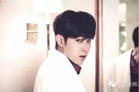 出道12年仍站在顶峰的他也曾跌落谷底，郑允浩是最美的阳光和盐图片