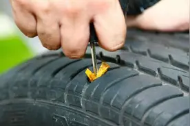 哪种补胎方法最靠谱，你造吗？图片