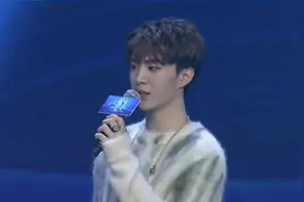 范丞丞获得影响力偶像，表示是压力也是动力，会继续正能量下去视频封面