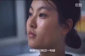 女兵仪仗队训练，个个大美女，汗水浸透了她们的衣服视频封面