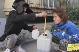 美女问小伙买醋，都说“半斤八两”，到底半斤是五两还是八两？视频封面