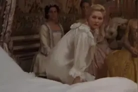 法国贵族的就寝仪式：上床需同步，被子要佣人帮盖，真折腾！视频封面