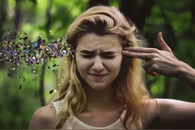 儿子天天带同学回家学习，那天我撞见尴尬一幕后很是担心图片