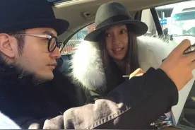 明星过年忙晒全家福，可范冰冰却不见了弟弟？图片