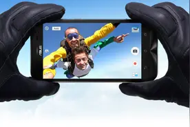 你能不喜欢这款华硕鹰眼zenfone zoom手机吗？图片