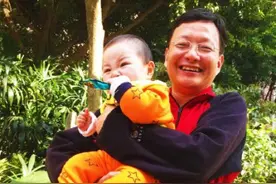李大霄终成股神？A股强势上涨，大霄微博好嚣张！图片