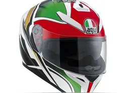 MotoGP冠军车手“小飞侠”罗西御用的意大利AGV头盔图片