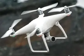 大疆Phantom 4无人机超长续航28分钟，8999你买吗图片