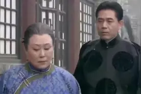 62岁陈宝国全家近照曝光，儿子竟是我们熟知的他，让人意想不到！视频封面