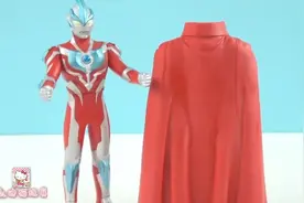 银河奥特曼使用奥特披风变出了一个变形蛋视频封面