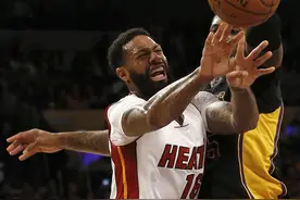 NBA常规赛：热火不敌湖人图片