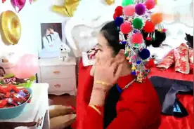 贵州美女嫁给侗族小伙儿，正在穿衣打扮，好漂亮！视频封面