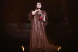 走调与破音：王菲被请下了神坛？图片