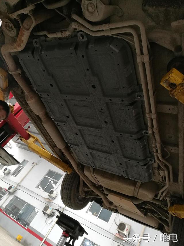 提车一年半纯电续航只剩30公里,唐车主果断要求换电池