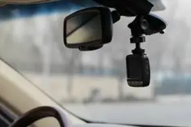 警惕夏季行车记录仪爆炸