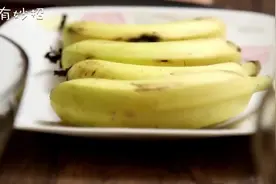买香蕉时记住这两点，别再买错了，看完不要买这种香蕉了