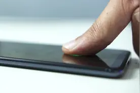 小米 8 Pro上手试玩，骁龙845+透明后盖+屏幕指纹解锁