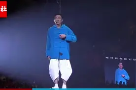 刘德华因病中止演唱会，哭着向歌迷道歉！场面感人！视频封面