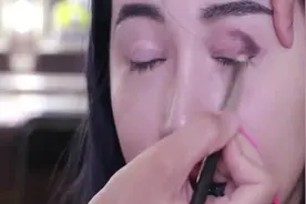 浓妆和淡妆化妆卸妆效果实测！